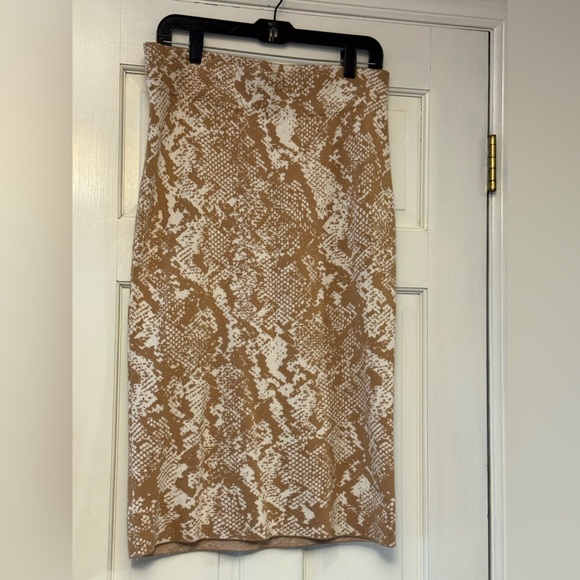 Ann Taylor Factory Tan Skirt Set - Picture 7 of 10